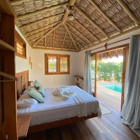 Tiki Pool'S Bungalows Fortim Exterior photo