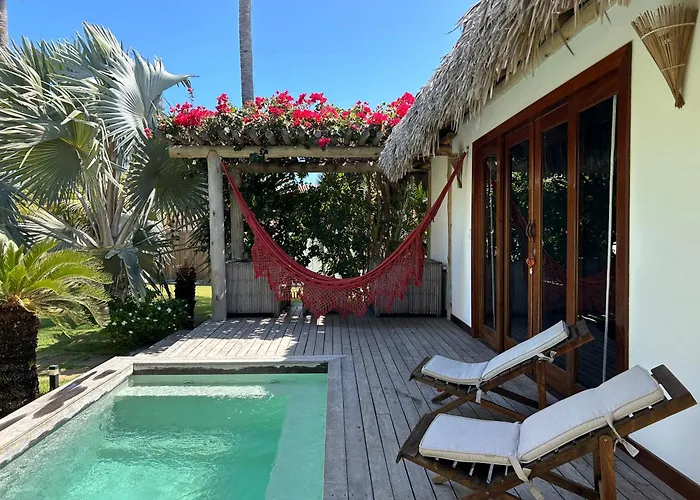 Tiki Pool\'S Bungalows