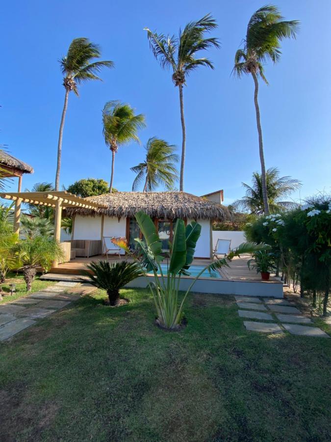 Tiki Pool's Holiday home