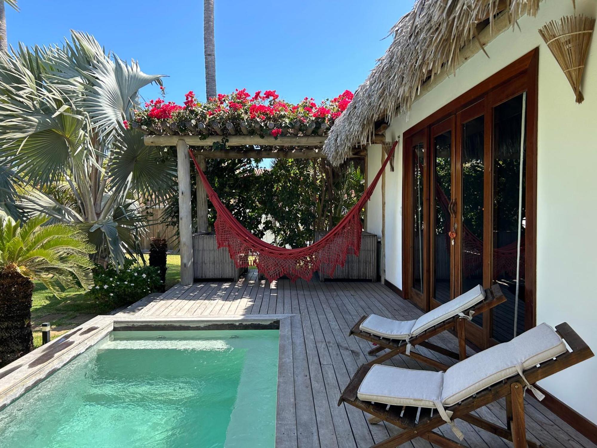 Tiki Pool's