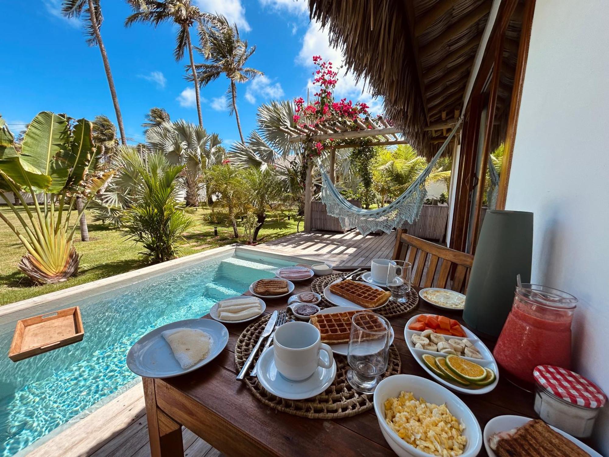 Tiki Pool's Holiday home Fortim